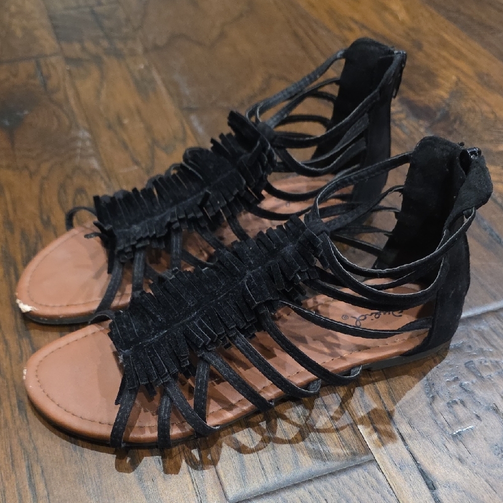 Qupid Black Suede Fringe Strappy Sandals